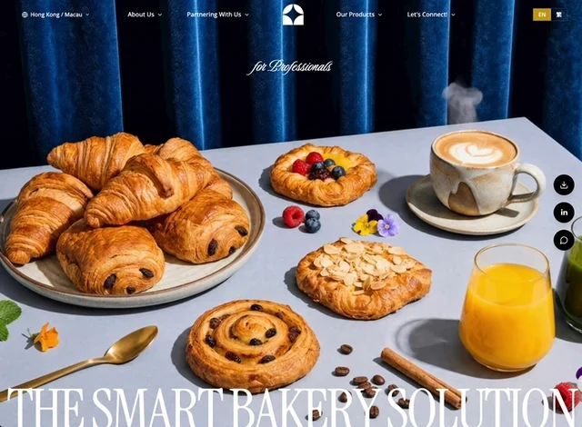 Cinematic Landing Page 网页预览